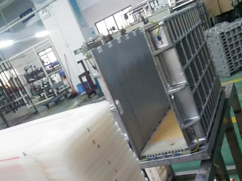 定期對edi模塊設(shè)備進行大流量、低壓力、低PH值的沖洗有利